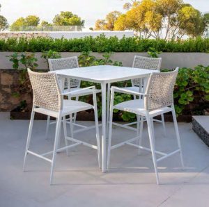 OUTDOOR HIGH TABLES & CHAIRS
