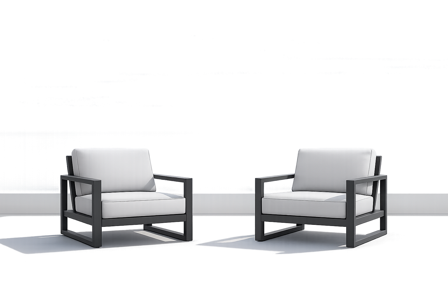 OUTDOOR LOUNGE CHAIR